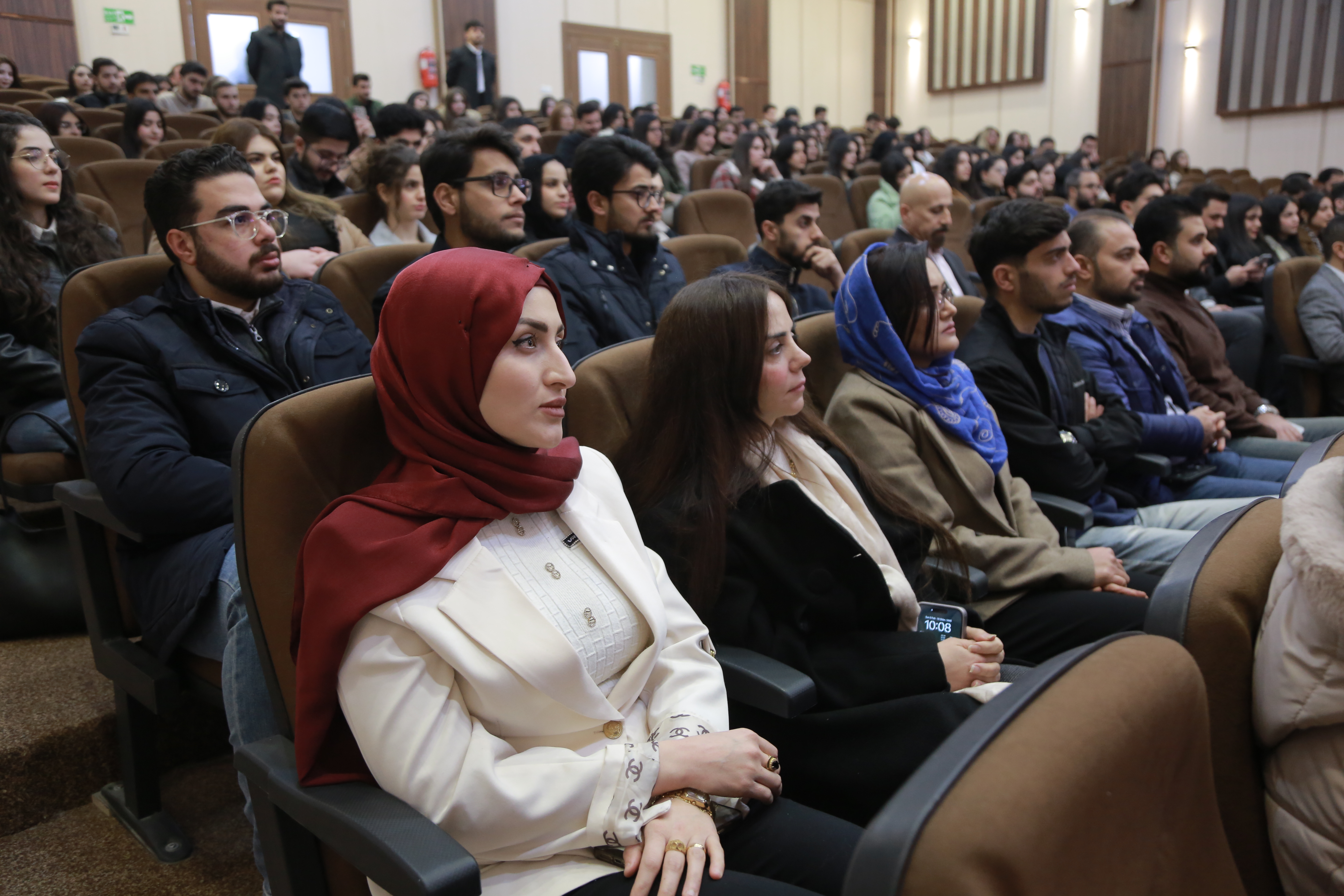 ندوة علمية حول دور الوعي الثقافي في تعلم اللغات والترجمة