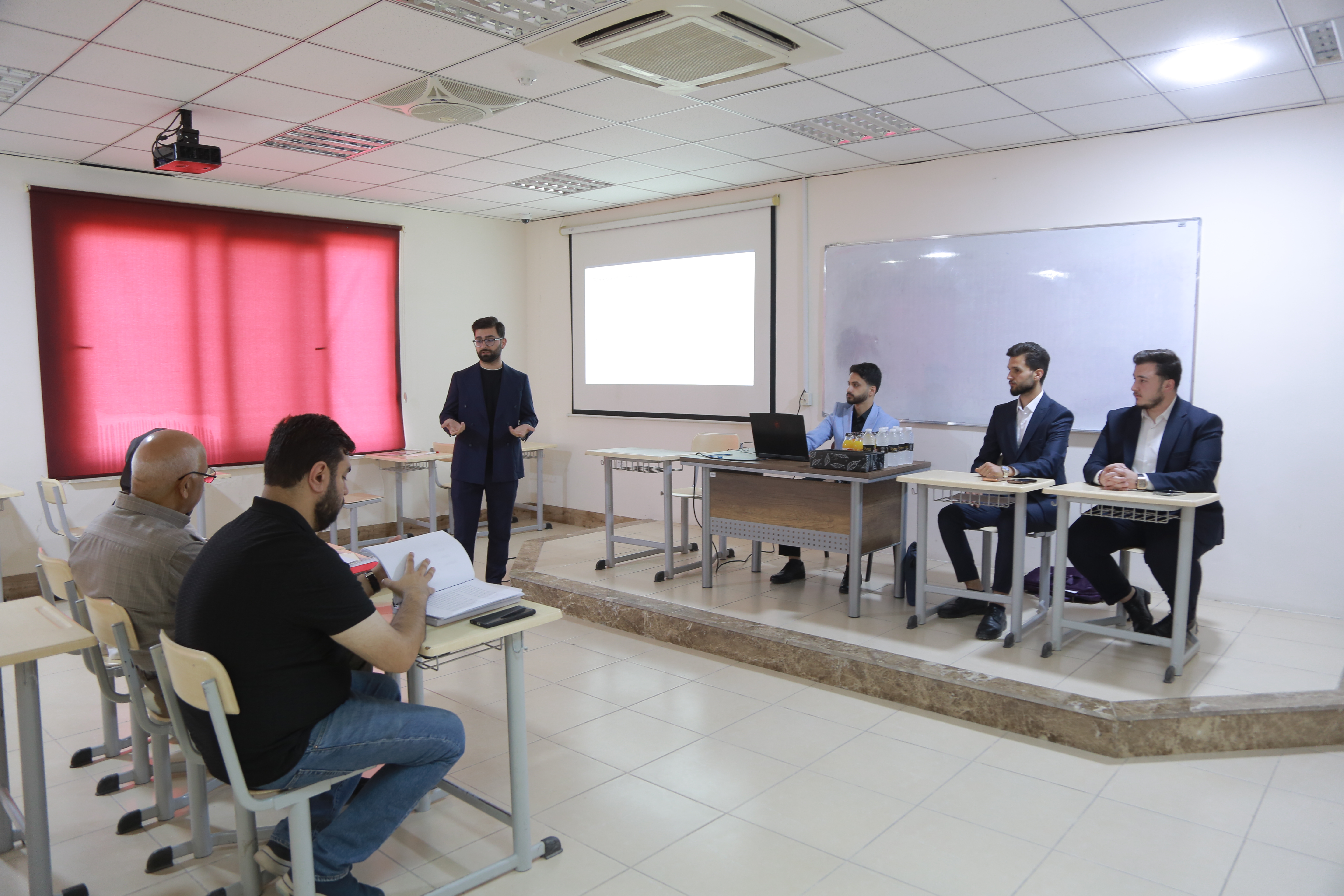 قسم الهندسة المدنية في جامعة نوروز يبدأ مناقشة مشاريع التخرج