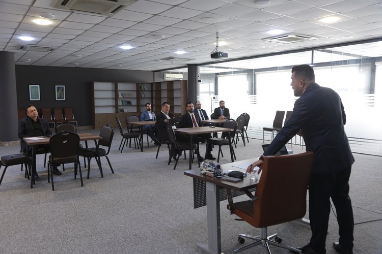 Seminar on Democracy in Iraq