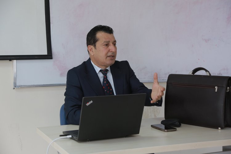 سمینارەک ل زانکۆیا نەورۆز ل دۆر پاراستنا دەستوری هاتە پێشکێشکرن