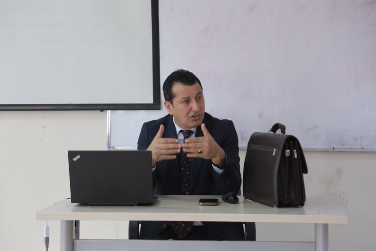 سمینارەک ل زانکۆیا نەورۆز ل دۆر پاراستنا دەستوری هاتە پێشکێشکرن