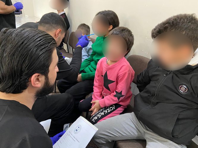 طلاب كلية طب الأسنان يزورون دار الأيتام