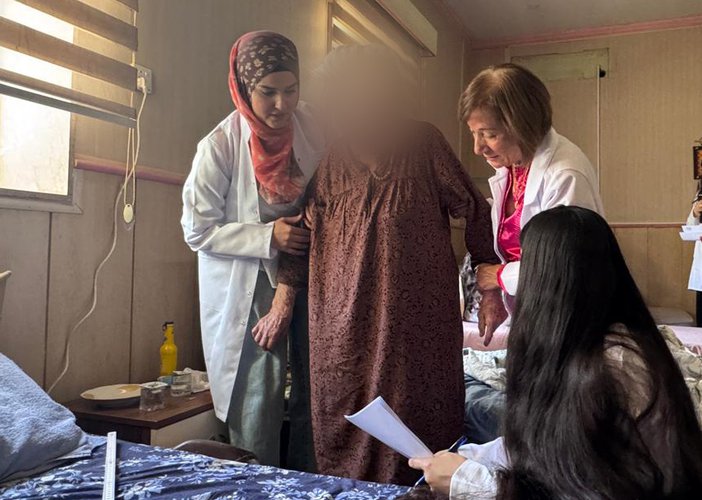 Nawroz University Organizes a Scientific Visit of Pharmacy Students to the Nursing Home in Duhok