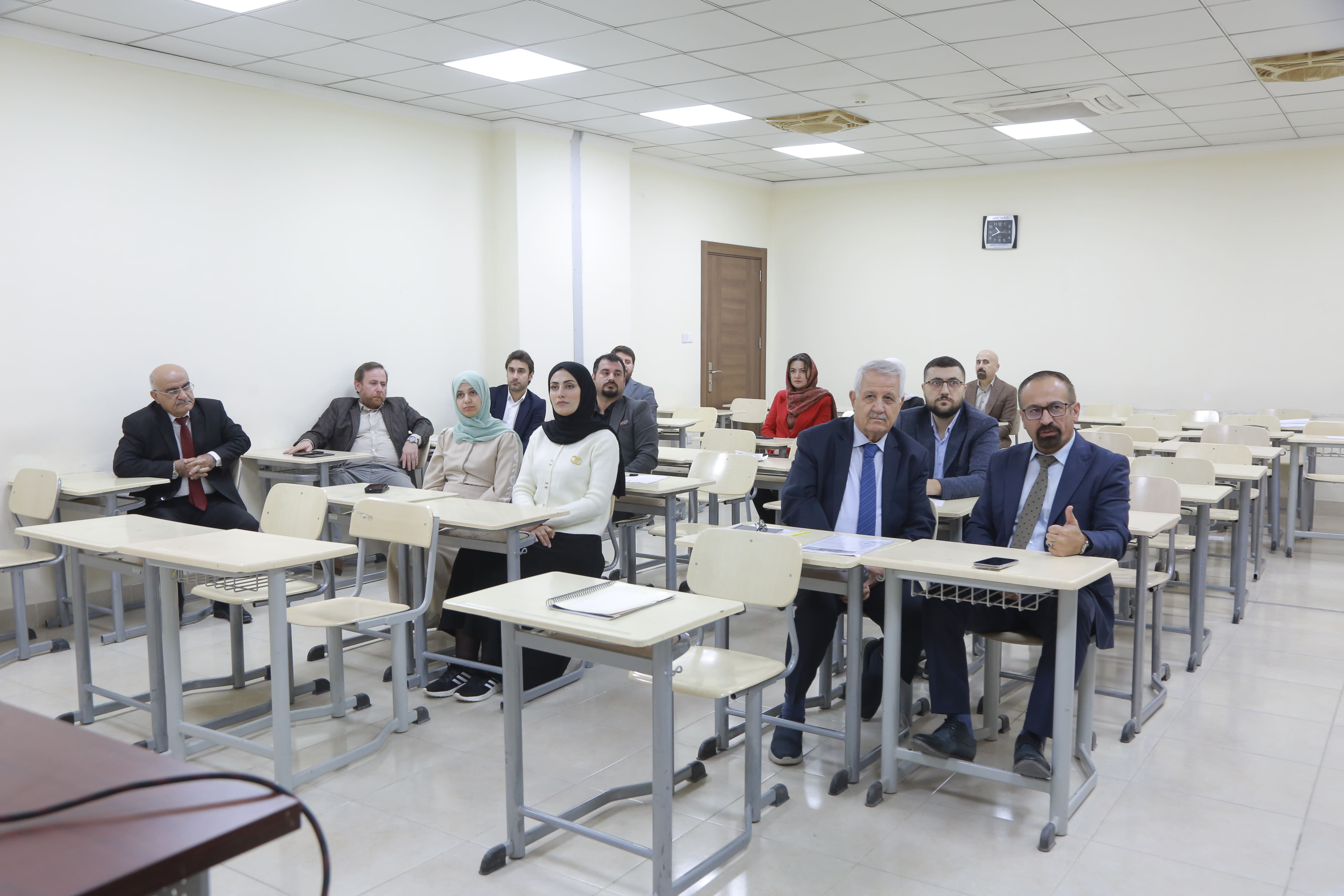 محاضرة حول موت المؤلف فی جامعة نوروز