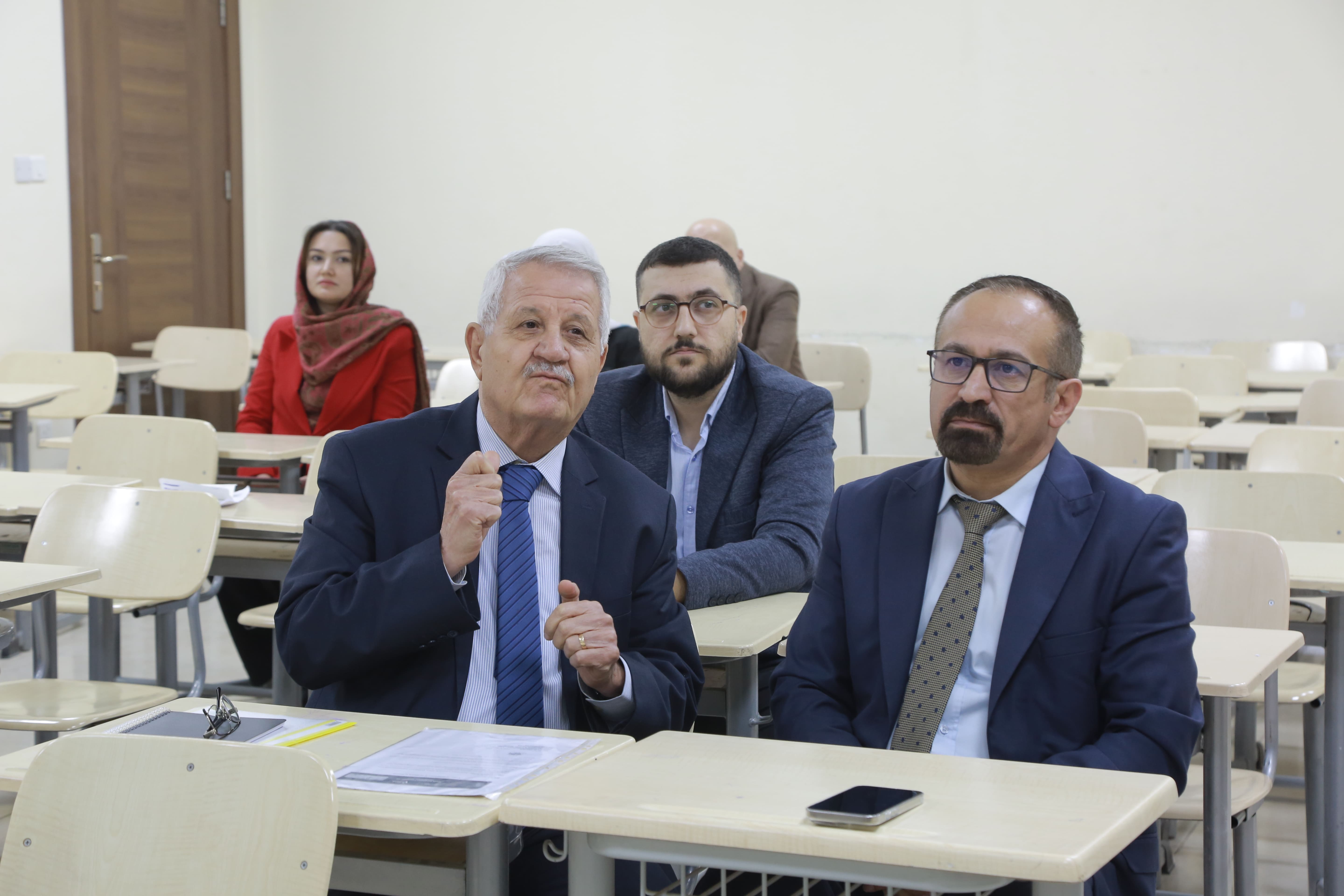 محاضرة حول موت المؤلف فی جامعة نوروز