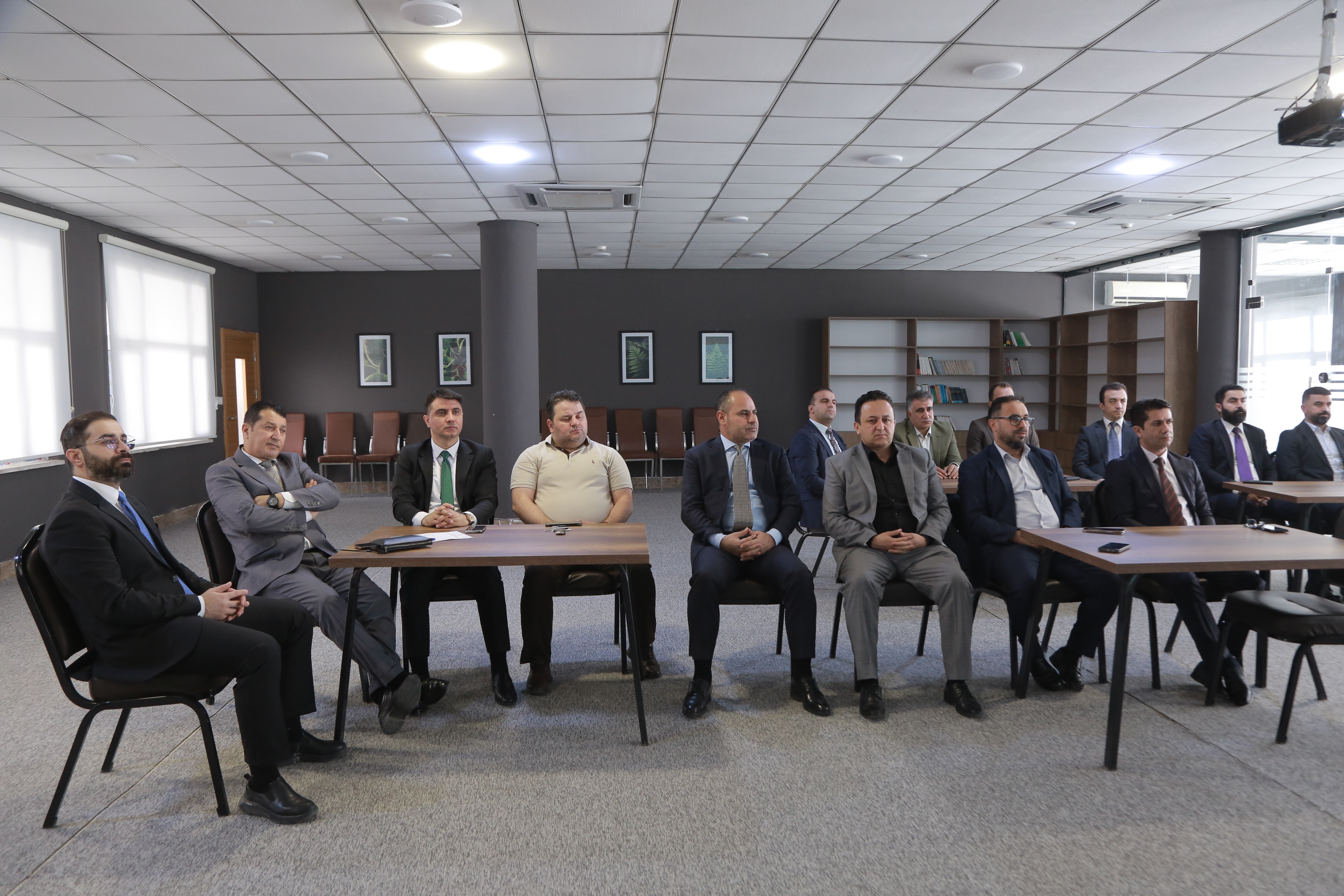 سمينار حول "فوات الفرصة" في جامعة نوروز