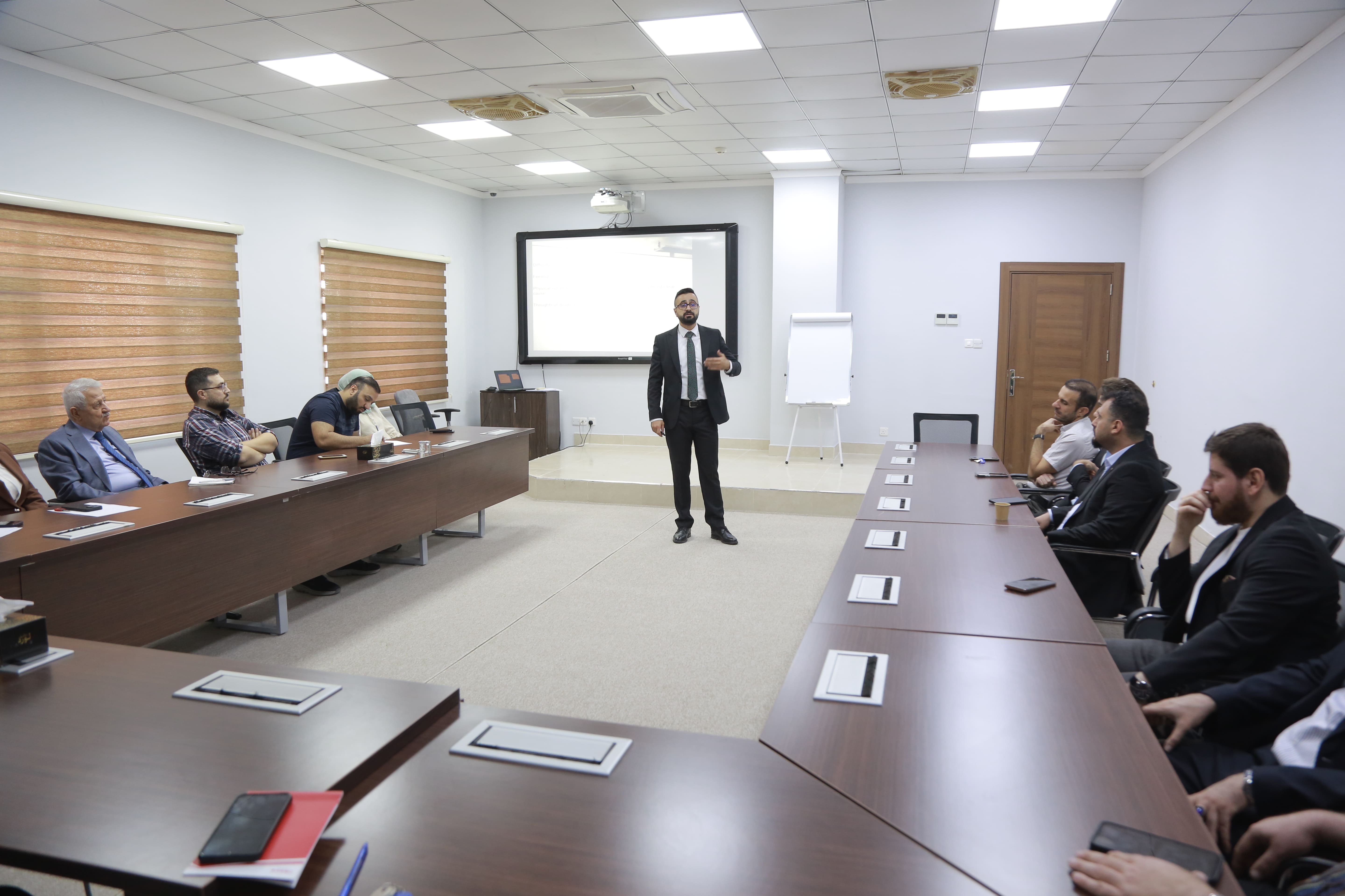 في جامعة نوروز، سُلِّطَ الضوءُ على "كيفية ظهور أعراض الاكتئاب"