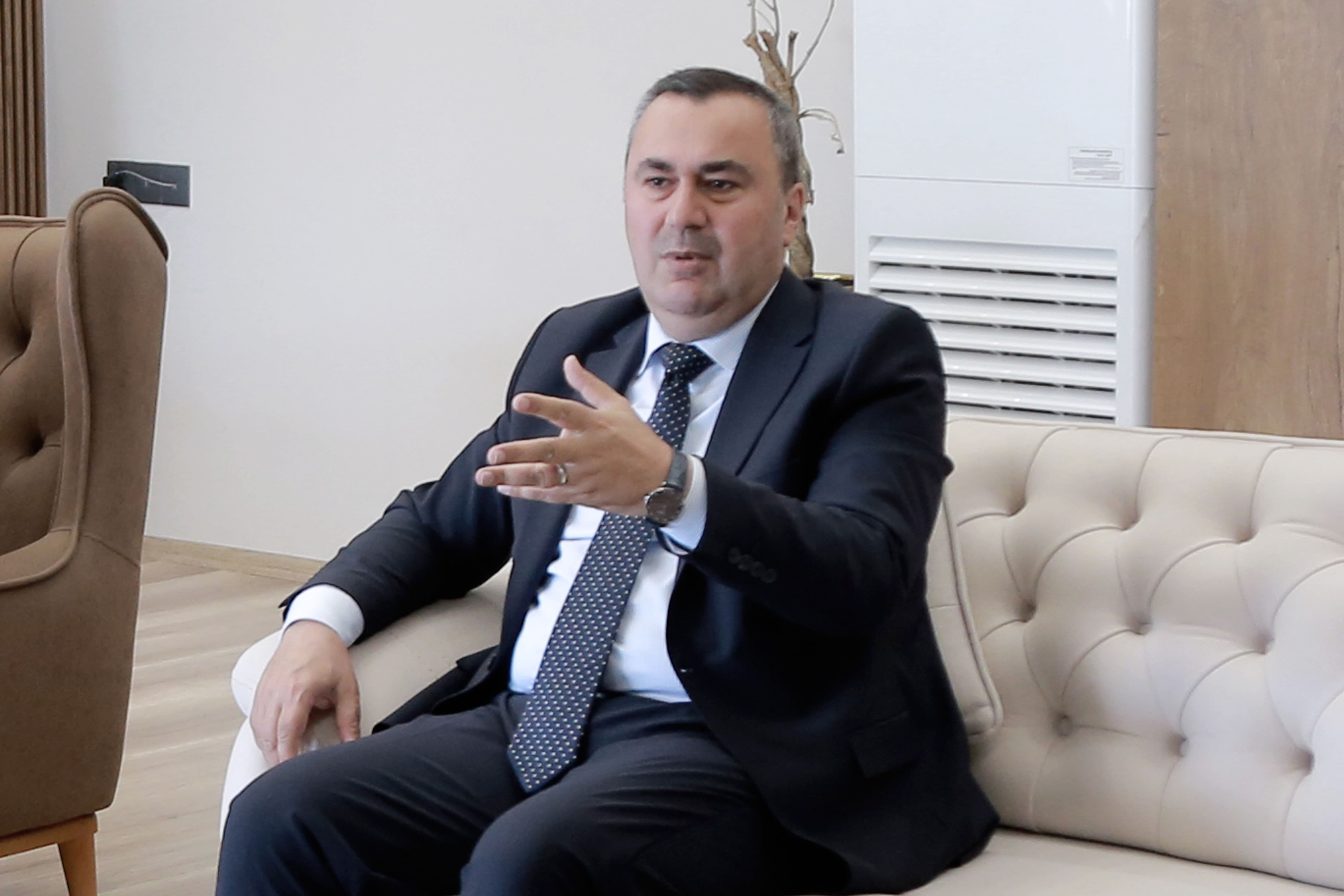 President of Nawroz University Receives a High-Level Delegation from the Kurdish Language Foundation in Western Kurdistan