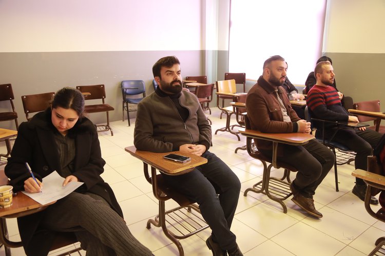 Lecture at Nawroz University: Overcoming Language Learning Hurdles