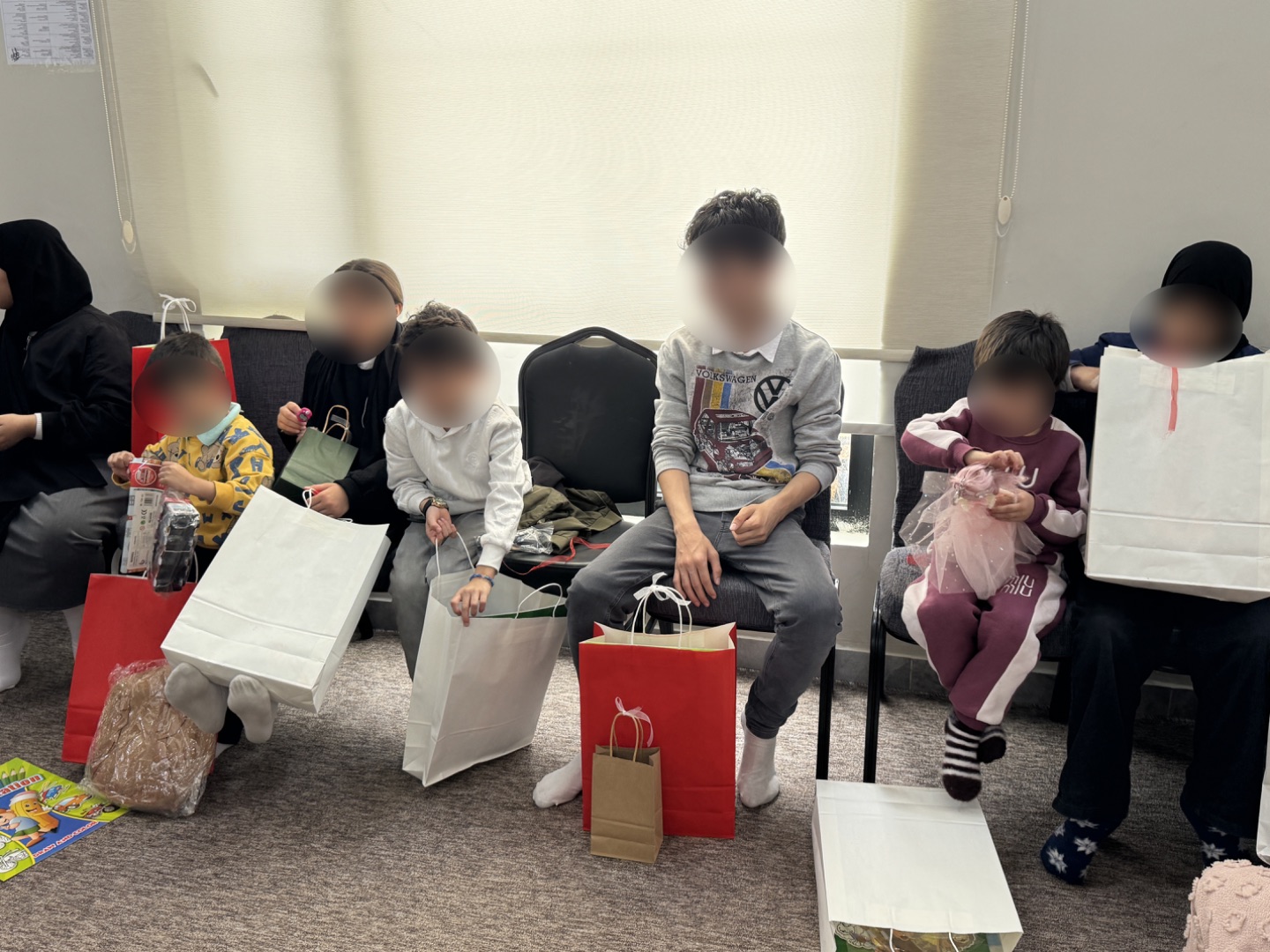 Pharmacy Students Visit Orphanage