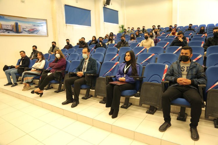 كلية العلوم في جامعة نوروز تقييم ورشة عمل حول صيانة الحاسبات