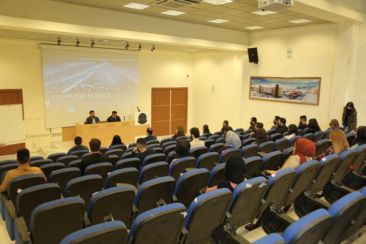 كلية العلوم في جامعة نوروز تقييم ورشة عمل حول صيانة الحاسبات