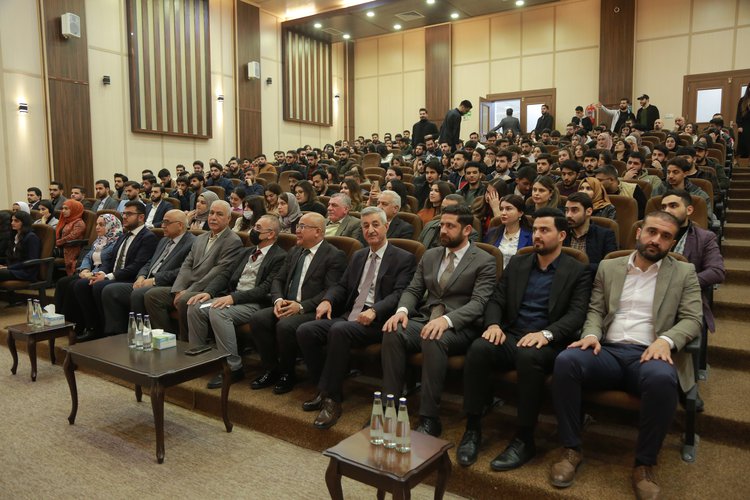 جامعة نوروز تعرض جسور من الاسباغيتي