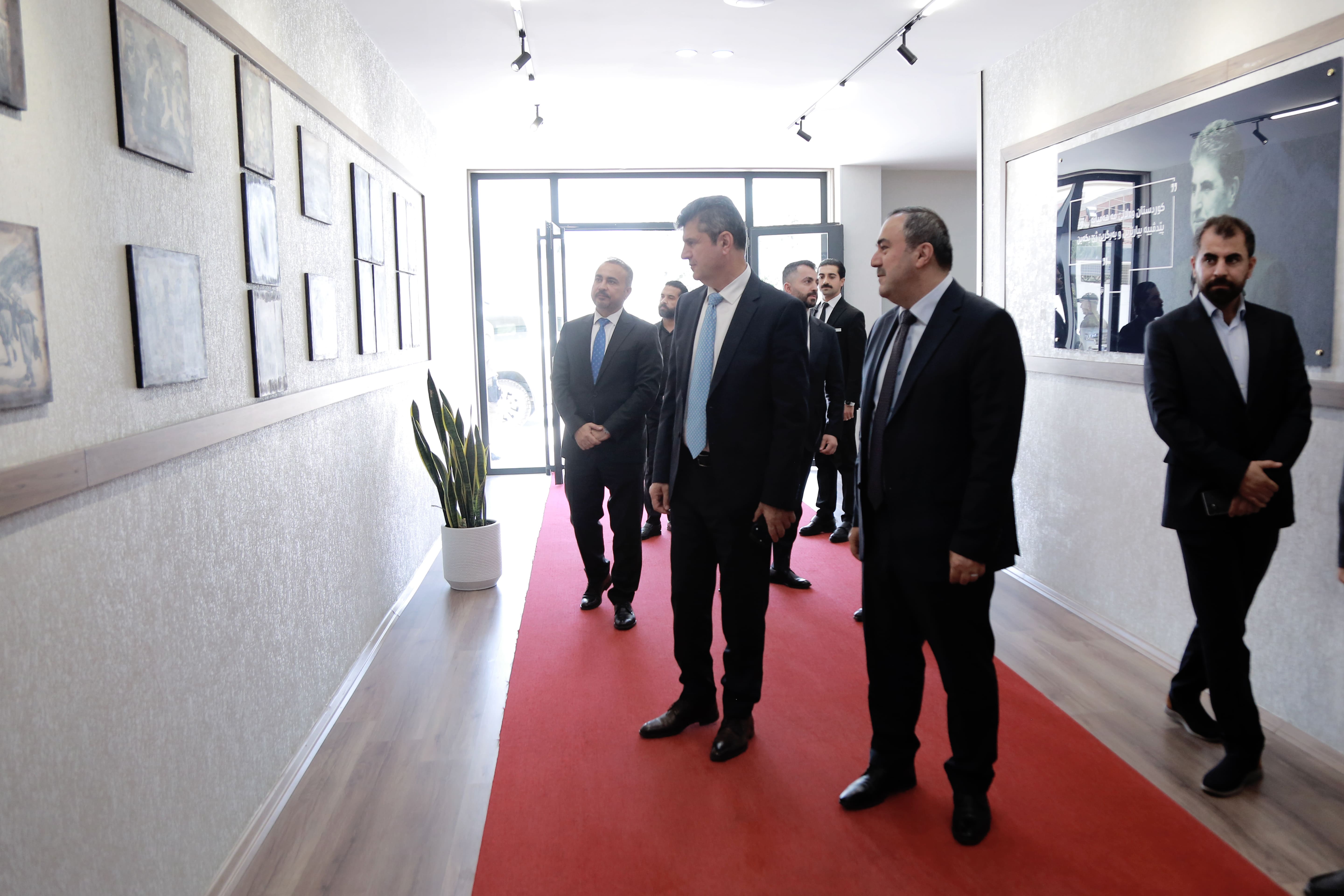 Nawroz University President Receives Duhok Governor