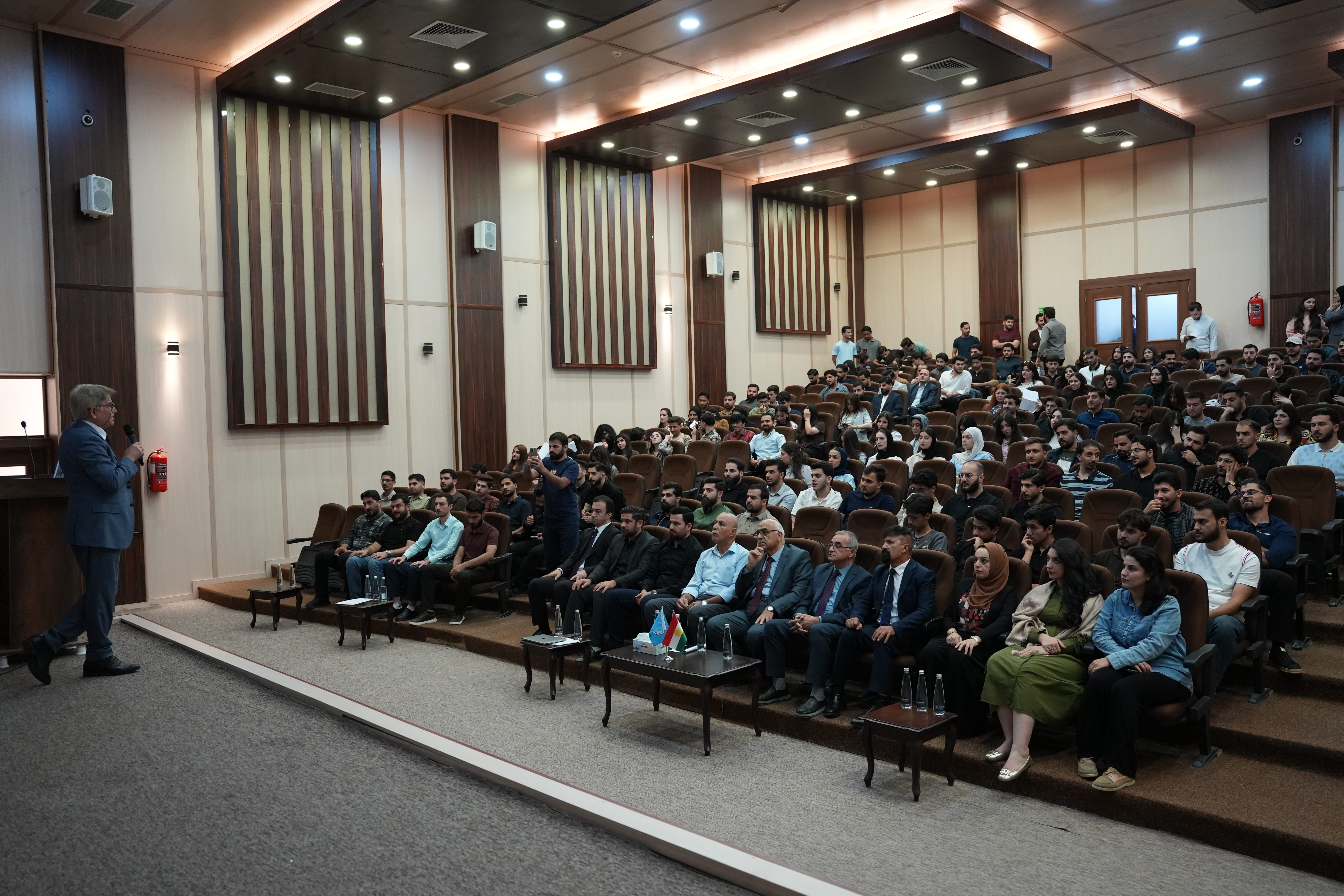 کۆليژا ئەندازیاری ل زانکۆیا نەورۆز سمینارەکا زانستی ل دۆر پلاندانانا باژێرڤانی یا مرۆڤ-ناڤەند ئەنجام دا
