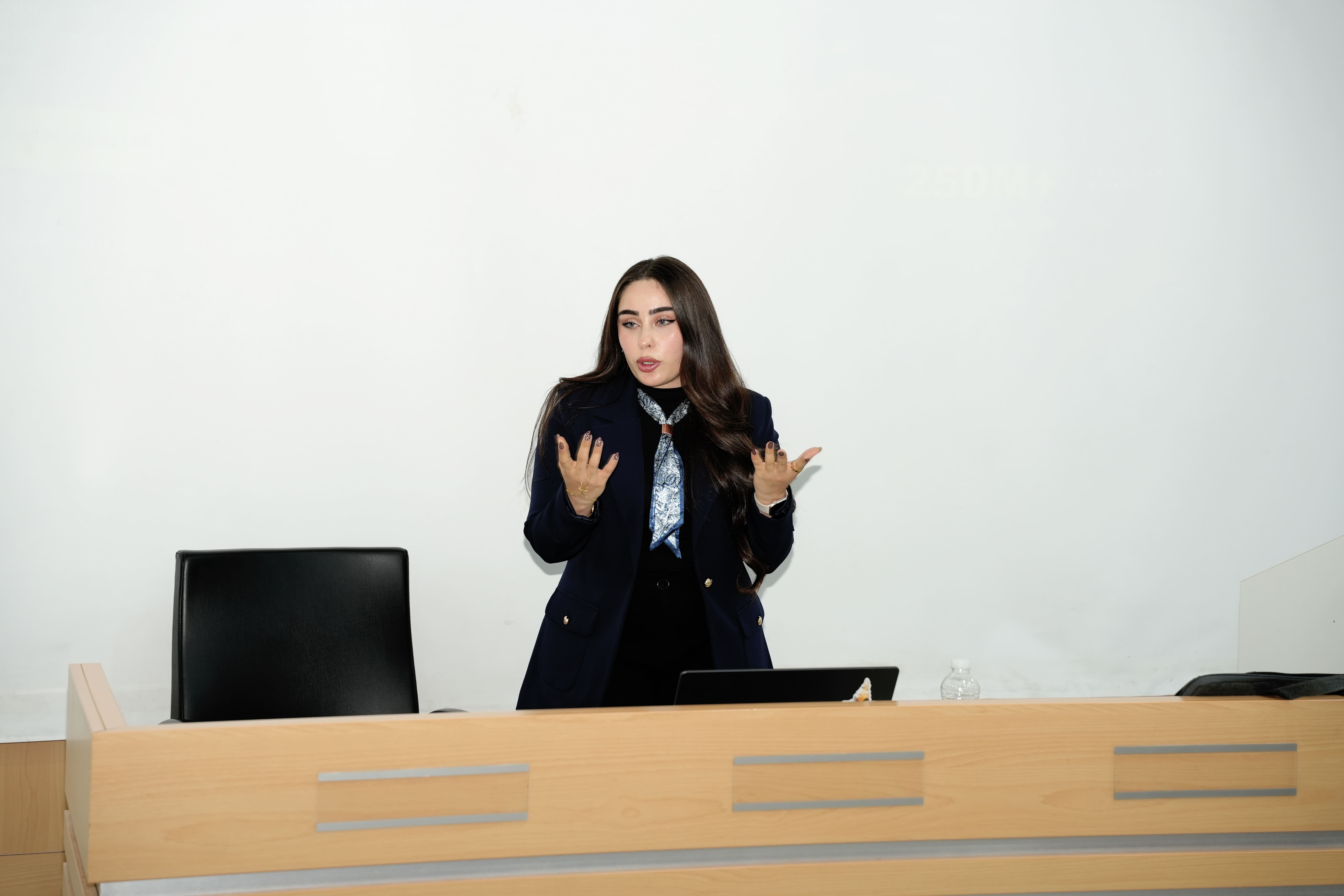 جامعة نوروز تختتم المرحلة الأولى من حملة التوعية البيئية والتشجير بالتعاون مع Ecosia