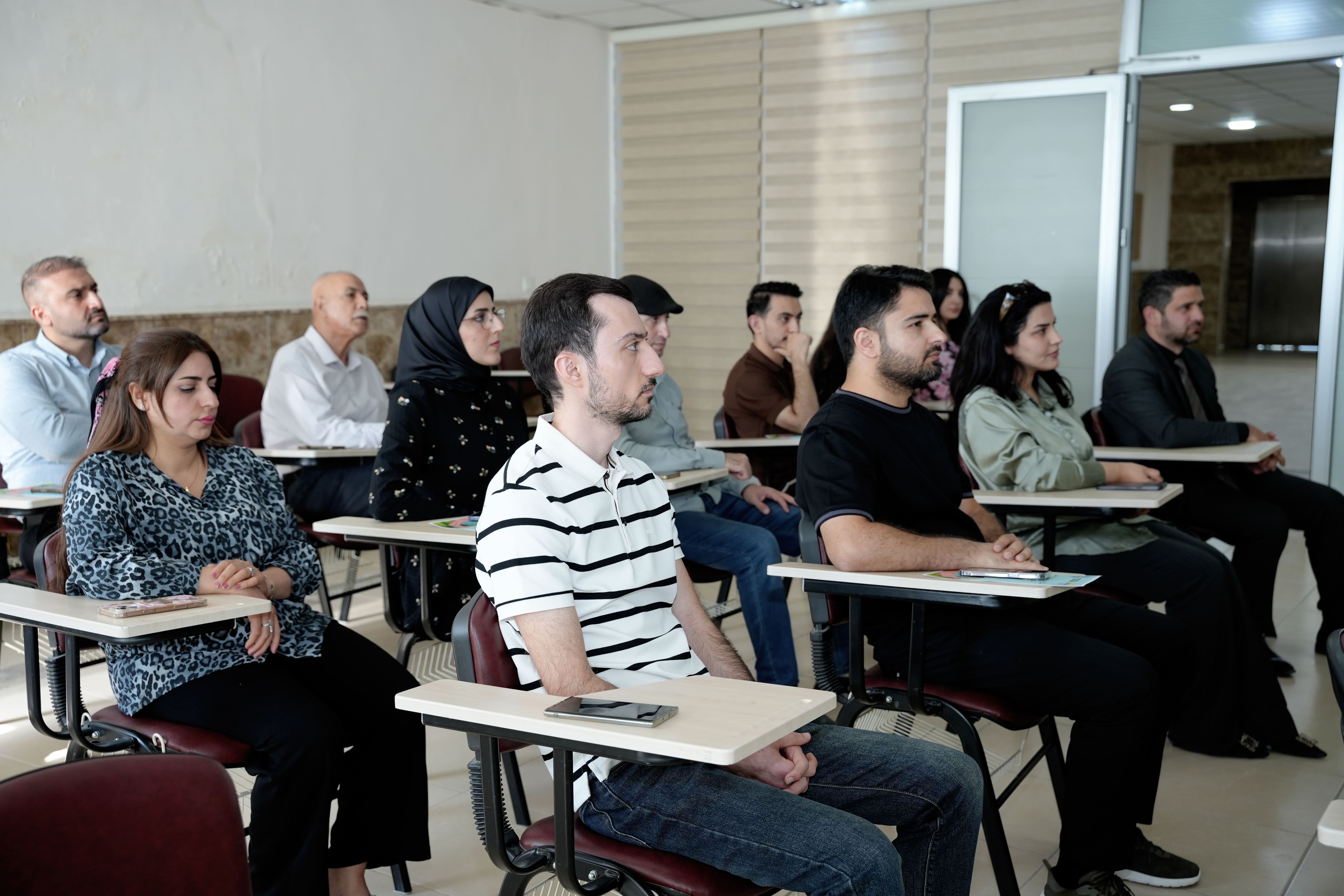 جامعة نوروز تختتم المرحلة الأولى من حملة التوعية البيئية والتشجير بالتعاون مع Ecosia