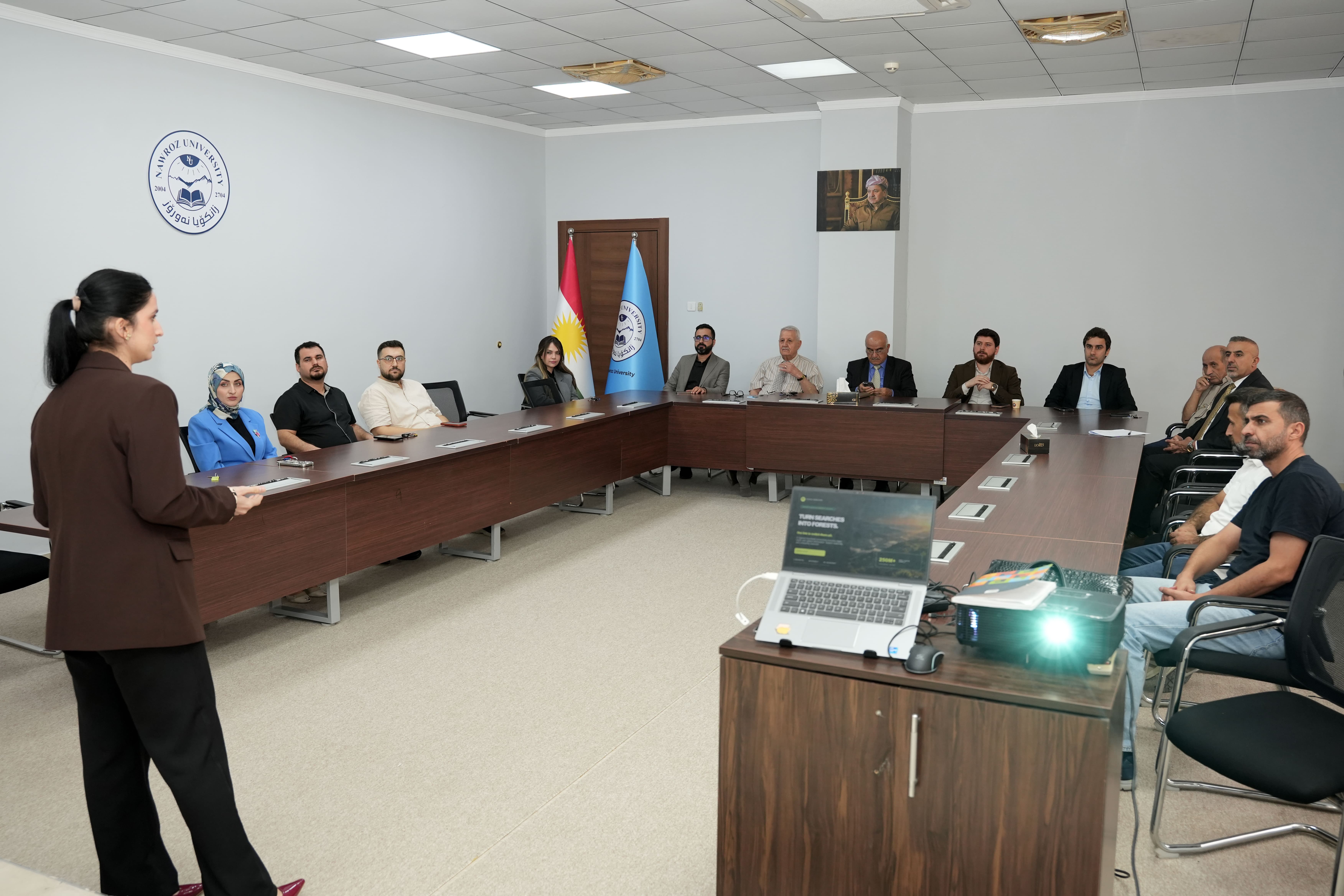 جامعة نوروز تختتم المرحلة الأولى من حملة التوعية البيئية والتشجير بالتعاون مع Ecosia